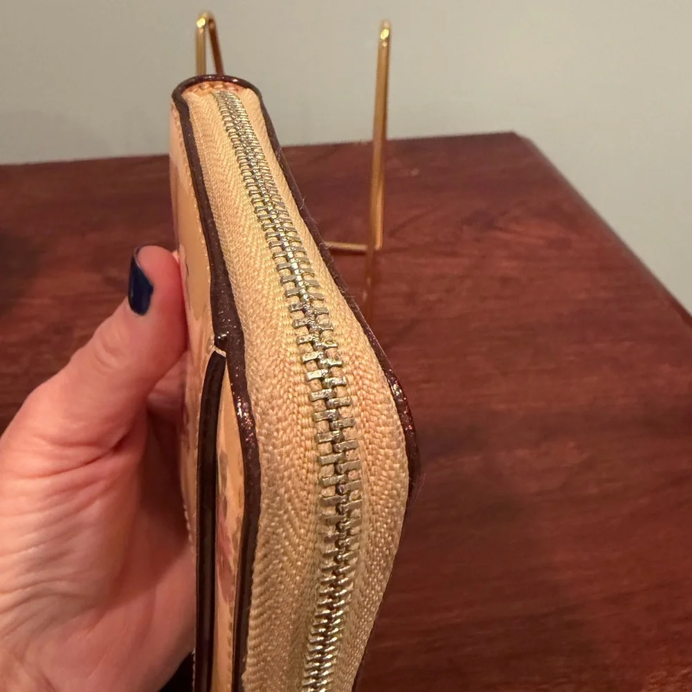 Coach Floral Print Wallet - Picture 4 of 10